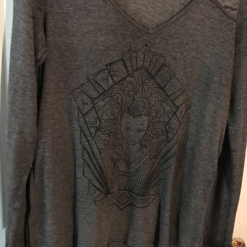 Long sleeve shirt